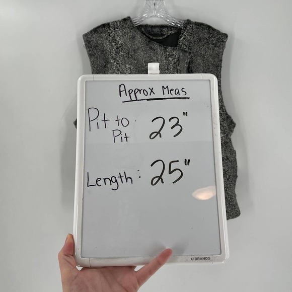 NWT Rachel Rachel Roy Heart of Darkness Faux Fur Zip Front Vest Gray - Picture 8 of 8